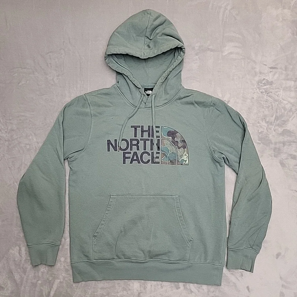 North Face Hoodie Mens Medium Green Camo Logo Front Hooded Pullover Sweatshirt